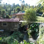 Quinta Da Chouza E Enoturismo Vakantieboerderij Celorico De Basto