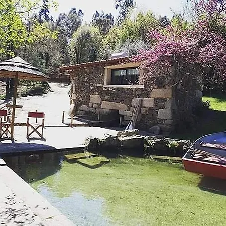 مزرعة للإقامة Quinta Da Chouza E Enoturismo سيلوريكو دي باستو