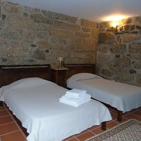 مزرعة للإقامة Quinta Da Chouza E Enoturismo سيلوريكو دي باستو