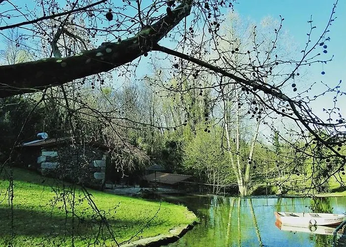 Quinta Da Chouza E Enoturismo مزرعة للإقامة سيلوريكو دي باستو