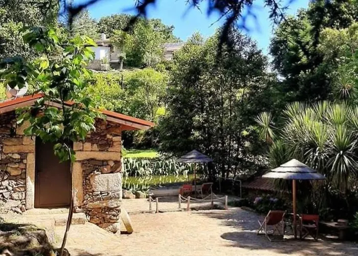 Quinta Da Chouza E Enoturismo *