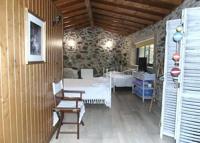 Quinta Da Chouza E Enoturismo *