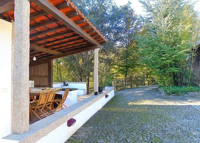 مزرعة للإقامة Quinta Da Chouza E Enoturismo